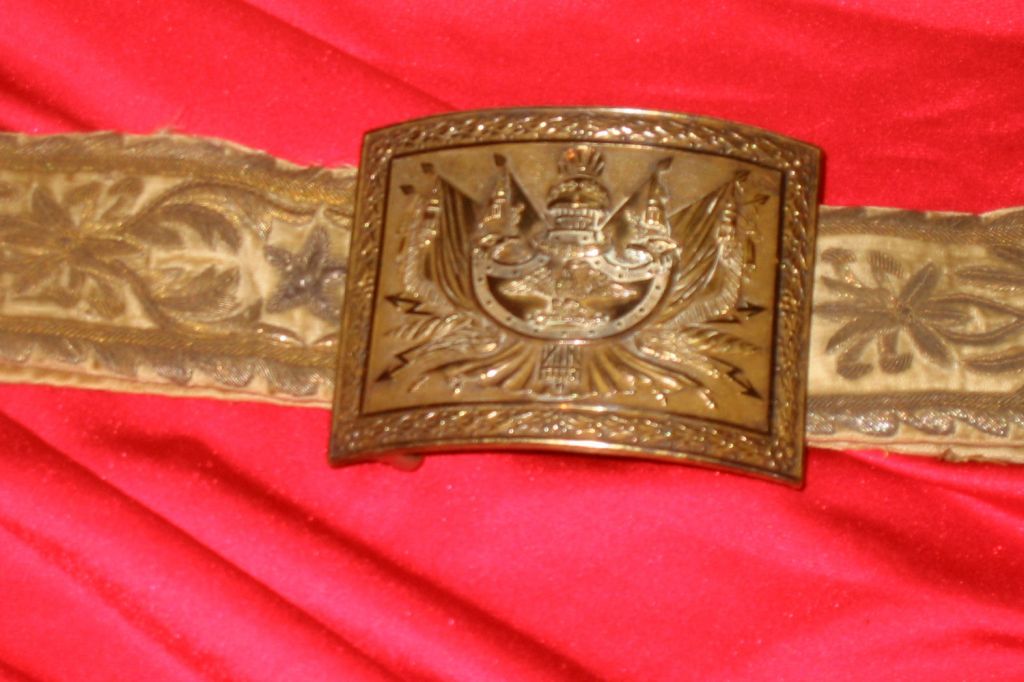 plaqueceinturon.jpg